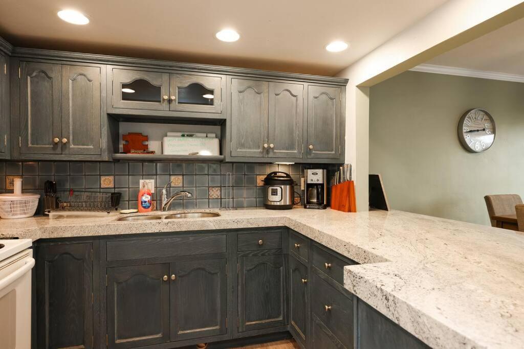 Chic Condo Steps From Petco Park San Diego Luaran gambar